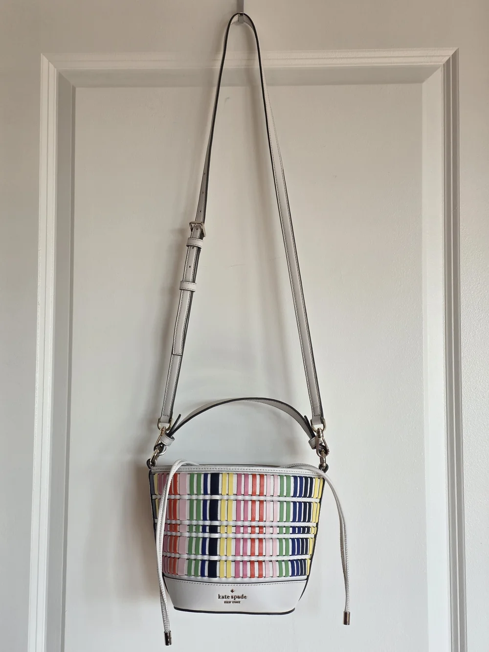 kate spade New York Pippa Woven Small Bucket Bag